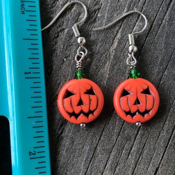 NEW Artisan Earrings Pierced Hooks Jack-O-Lantern Halloween Pumpkin Fall Orange - Picture 6 of 8